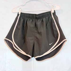 Nike Dri-FIT Light Gray Apparel